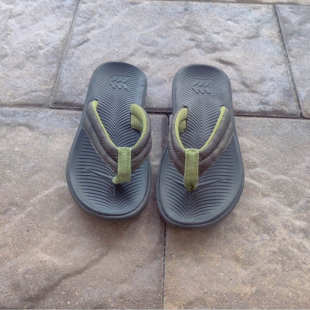 Boy size 1 sandals